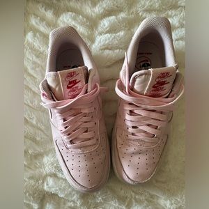 Nike Air Force 1 Pink with Red Rose